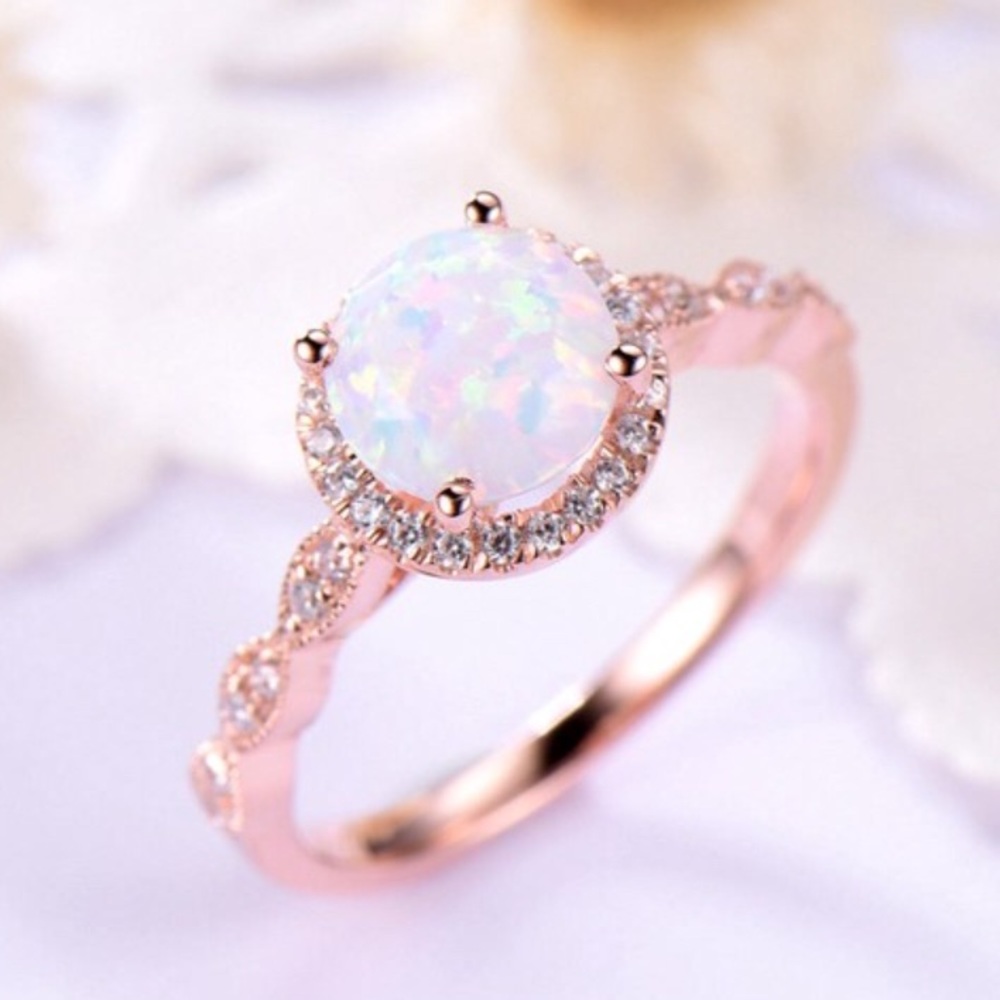BRAND NEW 18KT/925 ROSE GOLD WHITE OPAL RING